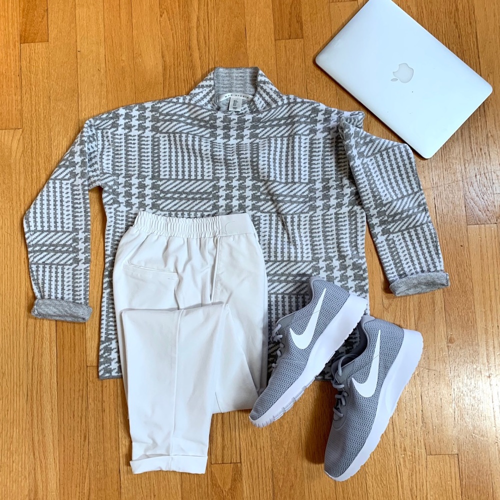 Max Studio Sweater (S)